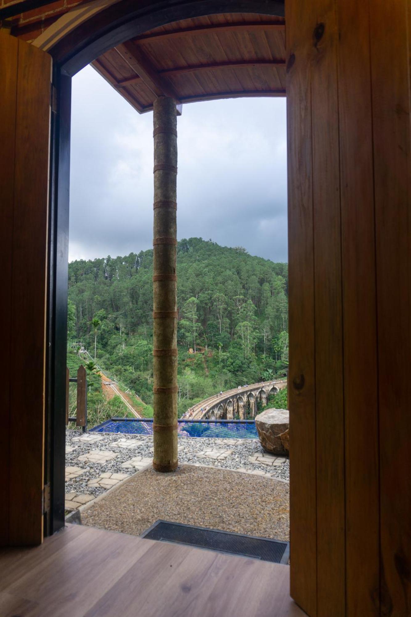 Hobbit Hole Hideaway Bed & Breakfast Ella Exterior photo